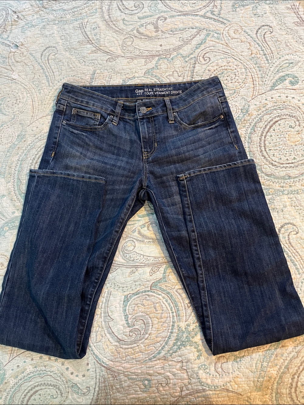 GAP Straight Leg Women's Jeans in Dark Indigo